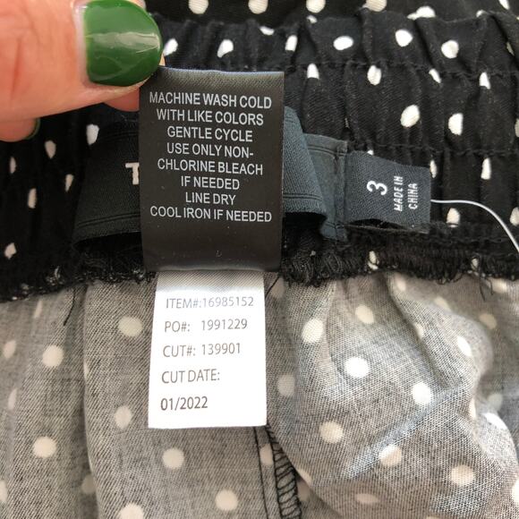 Torrid Relaxed Taper Stretch High Rise Tie Front Pant Size 3 Black Polka Dot - Picture 8 of 9